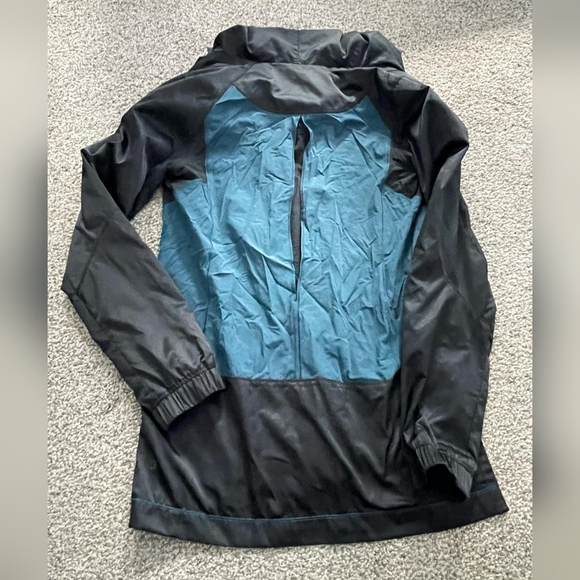 Lululemon Right Round Jacket Alberta Lake Blue Size 4 - Picture 3 of 6